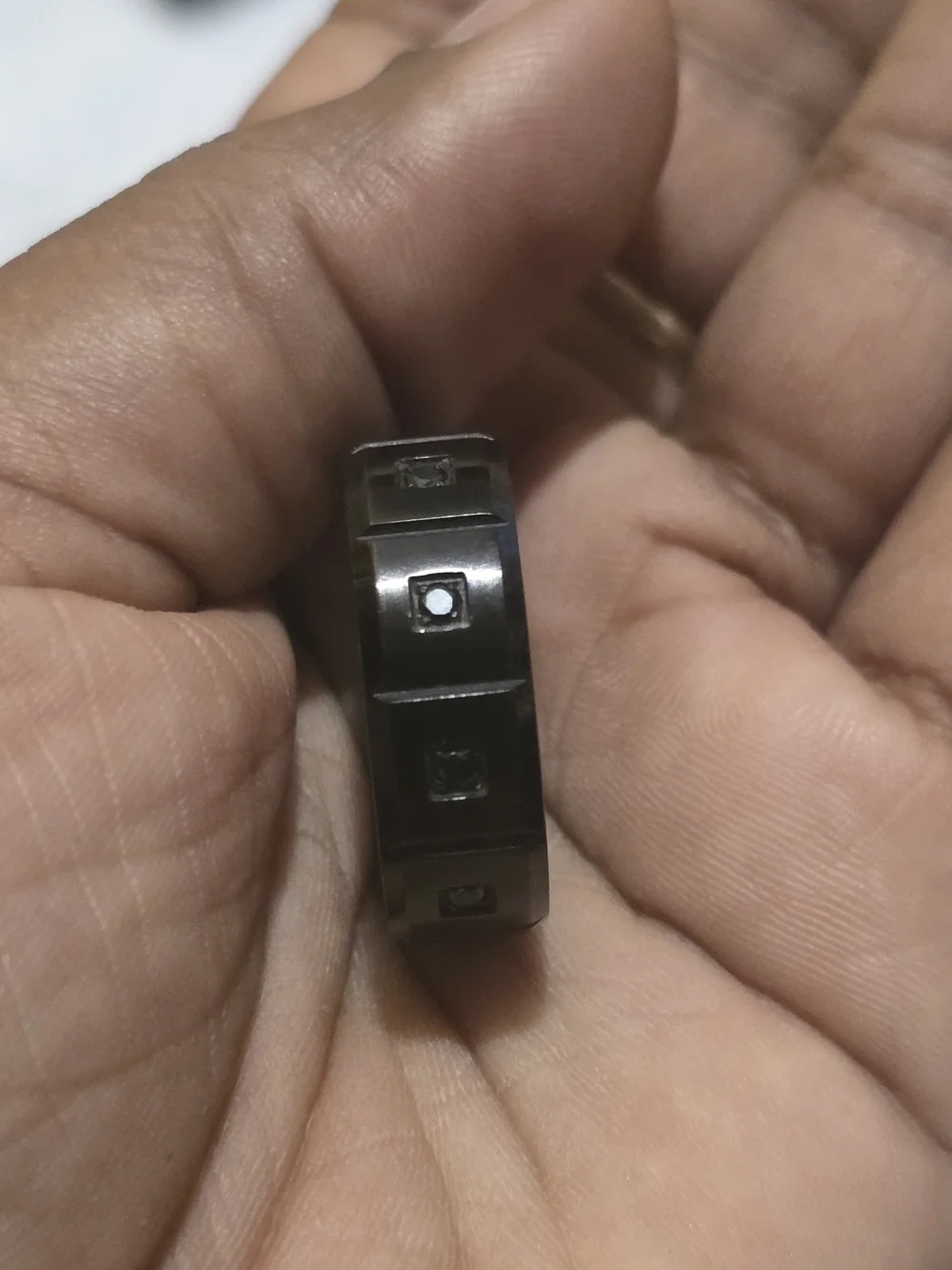 N/A sleek black
